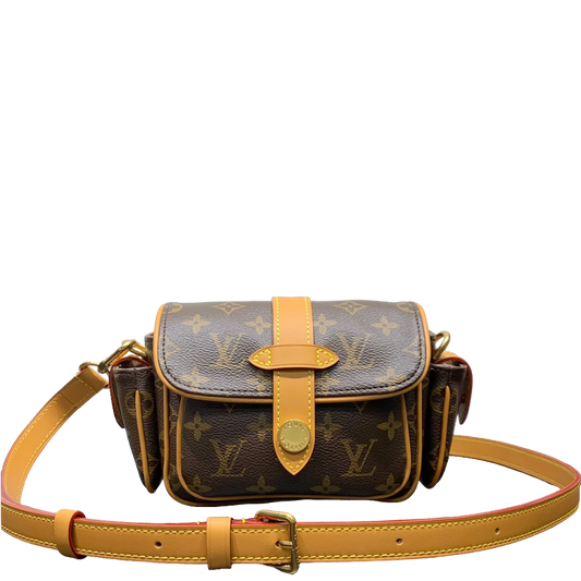Stylish Louis Vuitton Handbag for Fashion Lovers with Classic Monogram Design