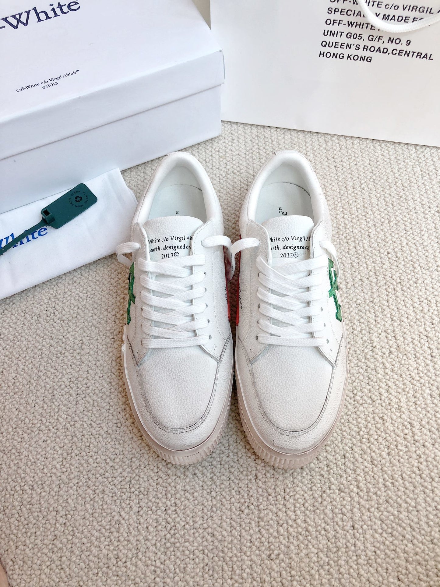 Off-White Arrow Unisex Casual Sneakers
