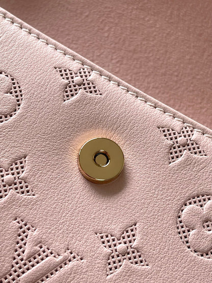 Elegant Light Pink LV Embossed Leather Chain Shoulder Bag With Stylish Details