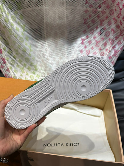LV x Nike Collaborative Stylish And Comfortable Sneakers