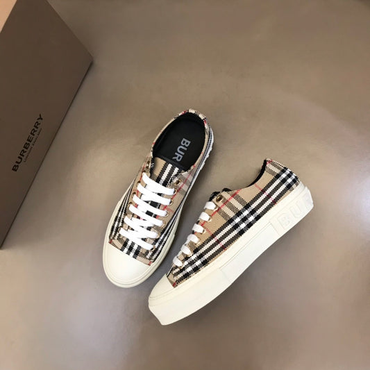 Burberry Unisex Classic Plaid Canvas Sneakers Fashionable Comfortable Footwear For Men And Women With Iconic Check Design