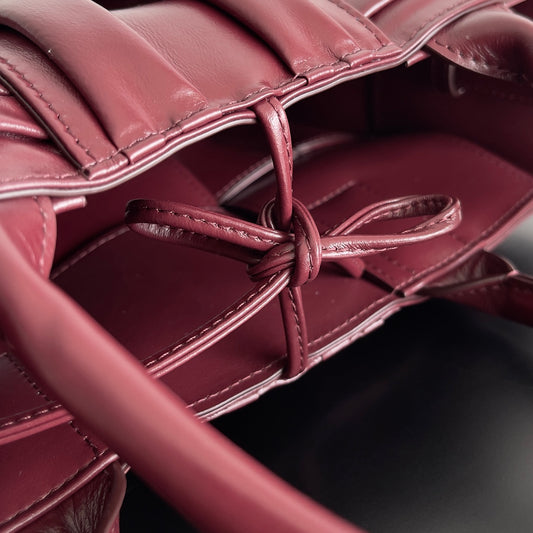 Bottega Veneta Burgundy Ruched Leather Tote Bag With Dual Handles And Adjustable Strap BV729042