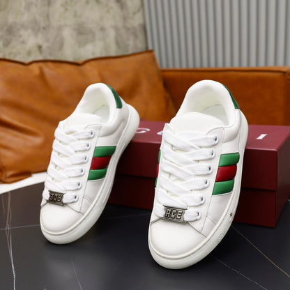 Gucci Unisex Sneakers With Iconic Green And Red Web Stripes