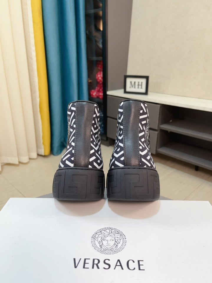 Versace Men's High-Top Sneakers - Luxury Designer Athletic Footwear with Baroque Print & Greek Key