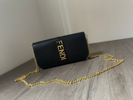 Elegant Fendi Chain Crossbody Bag With Gold - Tone Logo Accent 1121