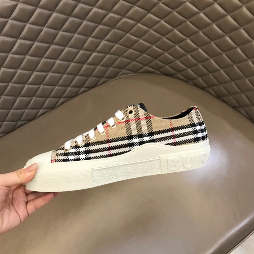 Burberry Unisex Classic Plaid Canvas Sneakers Fashionable Comfortable Footwear For Men And Women With Iconic Check Design