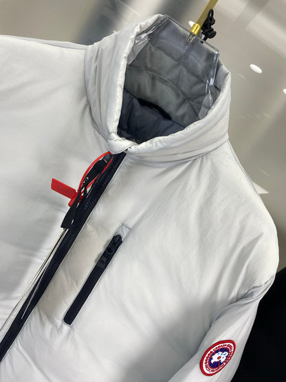 Elegant White Canada Goose Crofton Puffer Jacket for Chilly Days