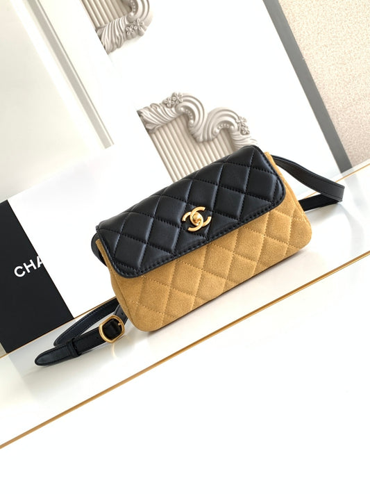 Chanel Black Quilted Leather Belt Bag With Gold CC Logo For Fashionable Looks L4679