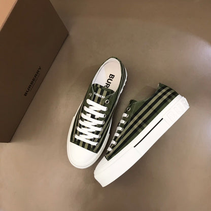 Burberry Unisex Green Plaid Canvas Sneakers Trendy Comfortable Footwear For Men And Women With Distinctive Check Design