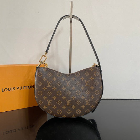 Chic Louis Vuitton Cookie BB Handbag With Monogram Canvas And Gold Chain Accent