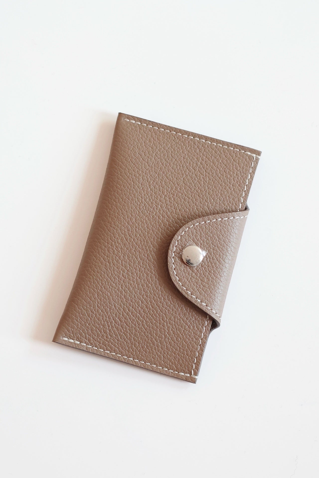 Gorgeous Orange Hermes Leather Card Holder with Button Closure IDE-022