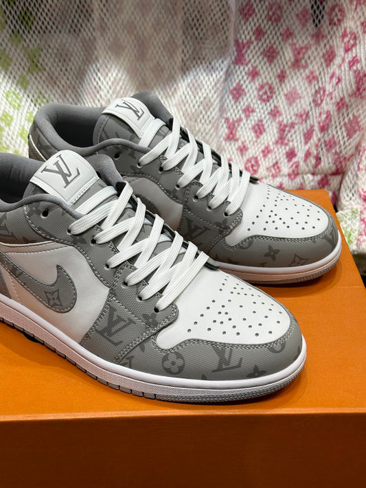 LV x Nike Collaborative Stylish And Comfortable Sneakers