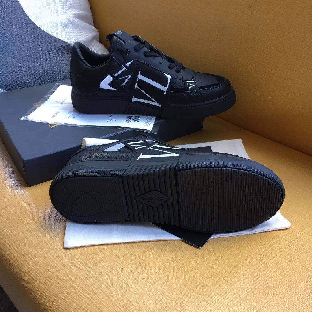 Valentino Unisex Sneakers VLTN Logo Luxury Fashion Sneakers