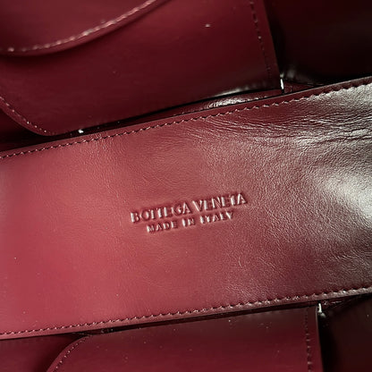 Bottega Veneta Burgundy Ruched Leather Tote Bag With Dual Handles And Adjustable Strap BV729042