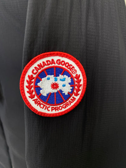 Classic Black Canada Goose Crofton Puffer Jacket for All - Season Comfort