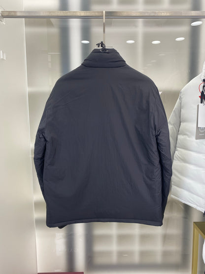 Classic Black Canada Goose Crofton Puffer Jacket for All - Season Comfort