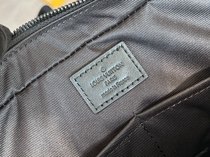 Stylish Louis Vuitton Black Leather Briefcase With Orange Accent For Professional Elegance M23778