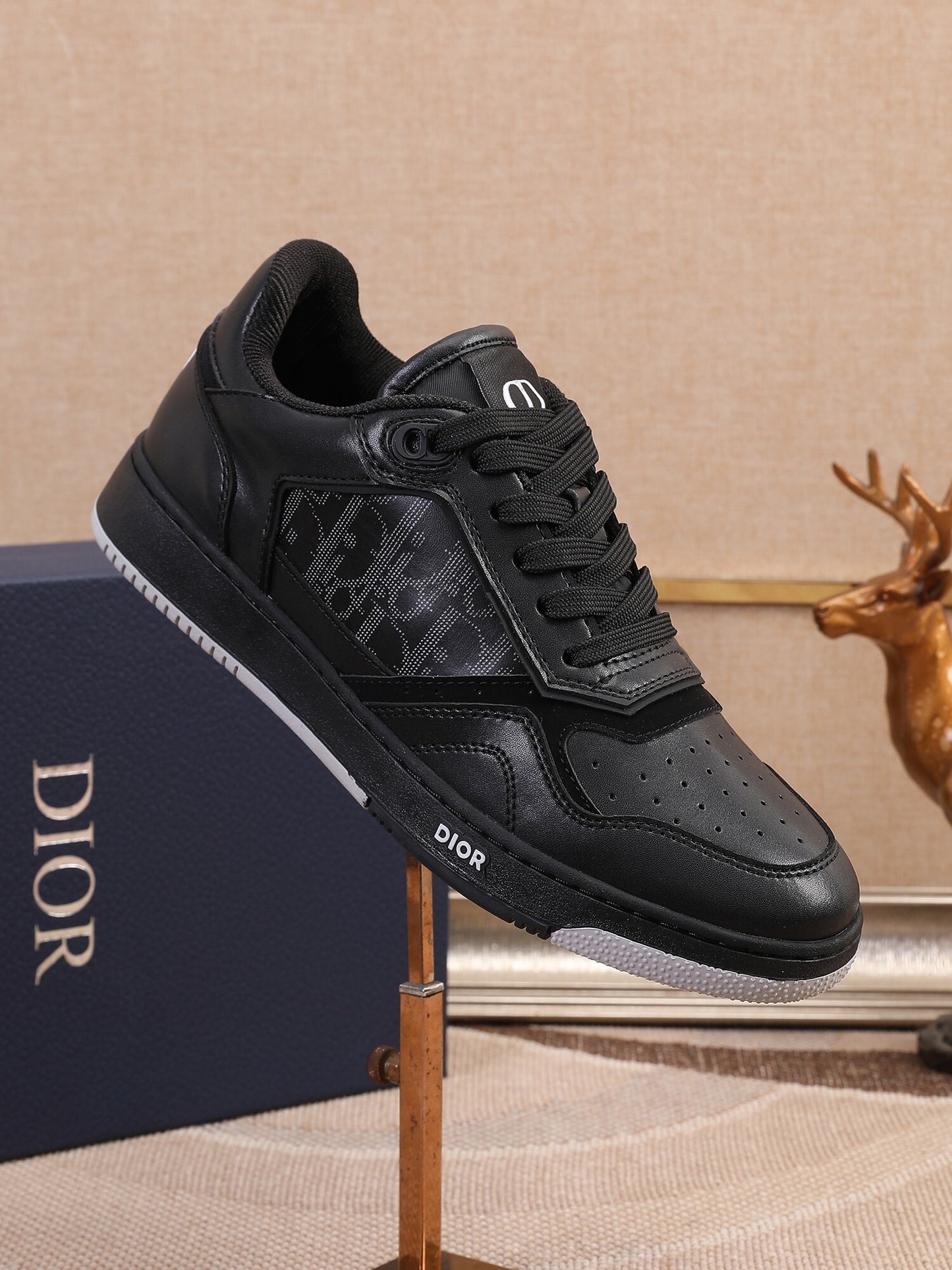 Dior Mens Sneakers Luxury Leather Casual Shoes With Oblique Pattern