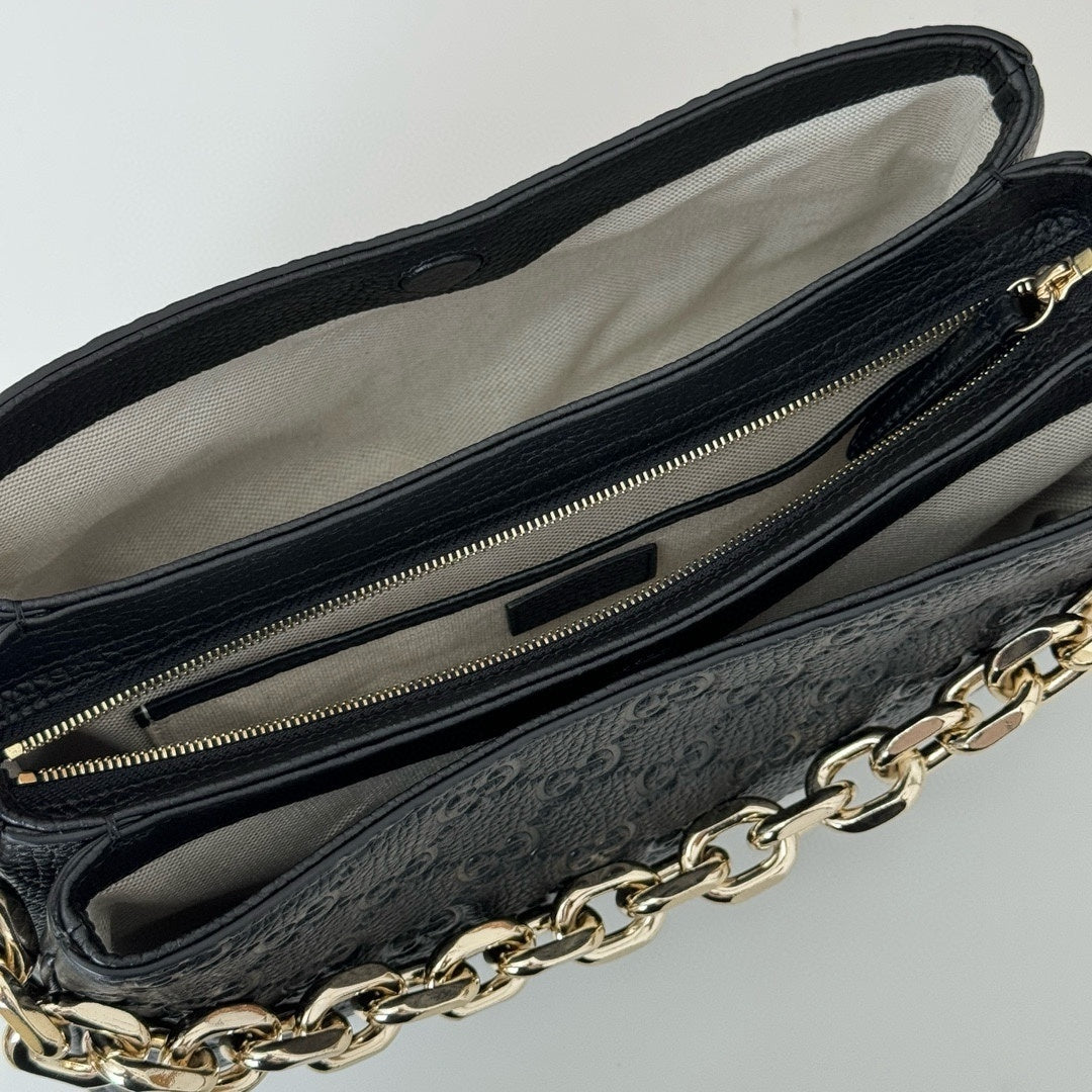 Gucci Black Embossed GG Leather Shoulder Bag with Chunky Gold - Tone Chain Strap 815263