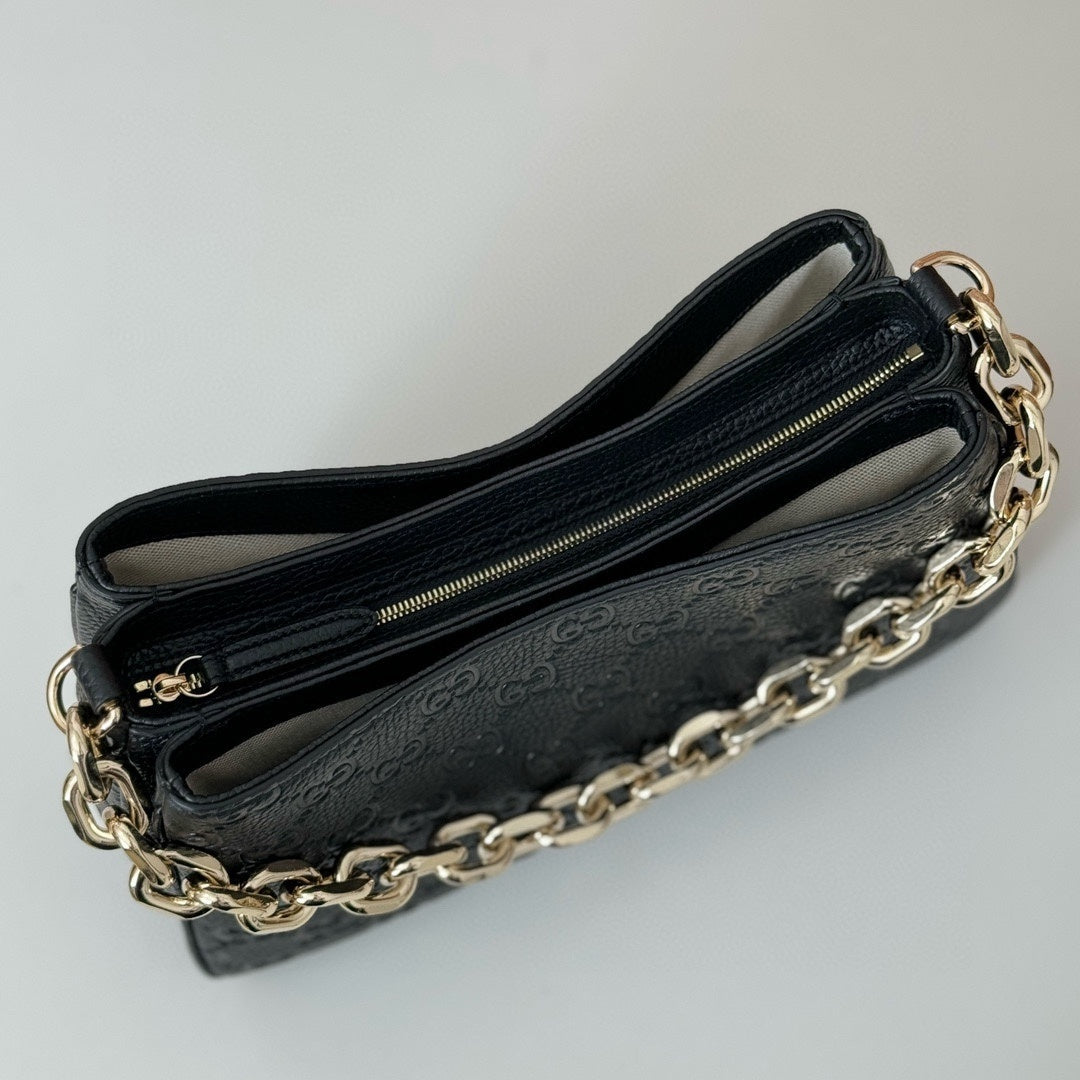 Gucci Black Embossed GG Leather Shoulder Bag with Chunky Gold - Tone Chain Strap 815263
