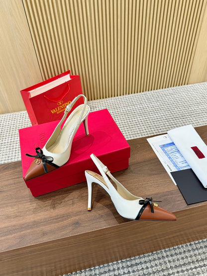 Valentino Women's Pointed Toe Bow High Heels Luxury Patent Leather Pumps
