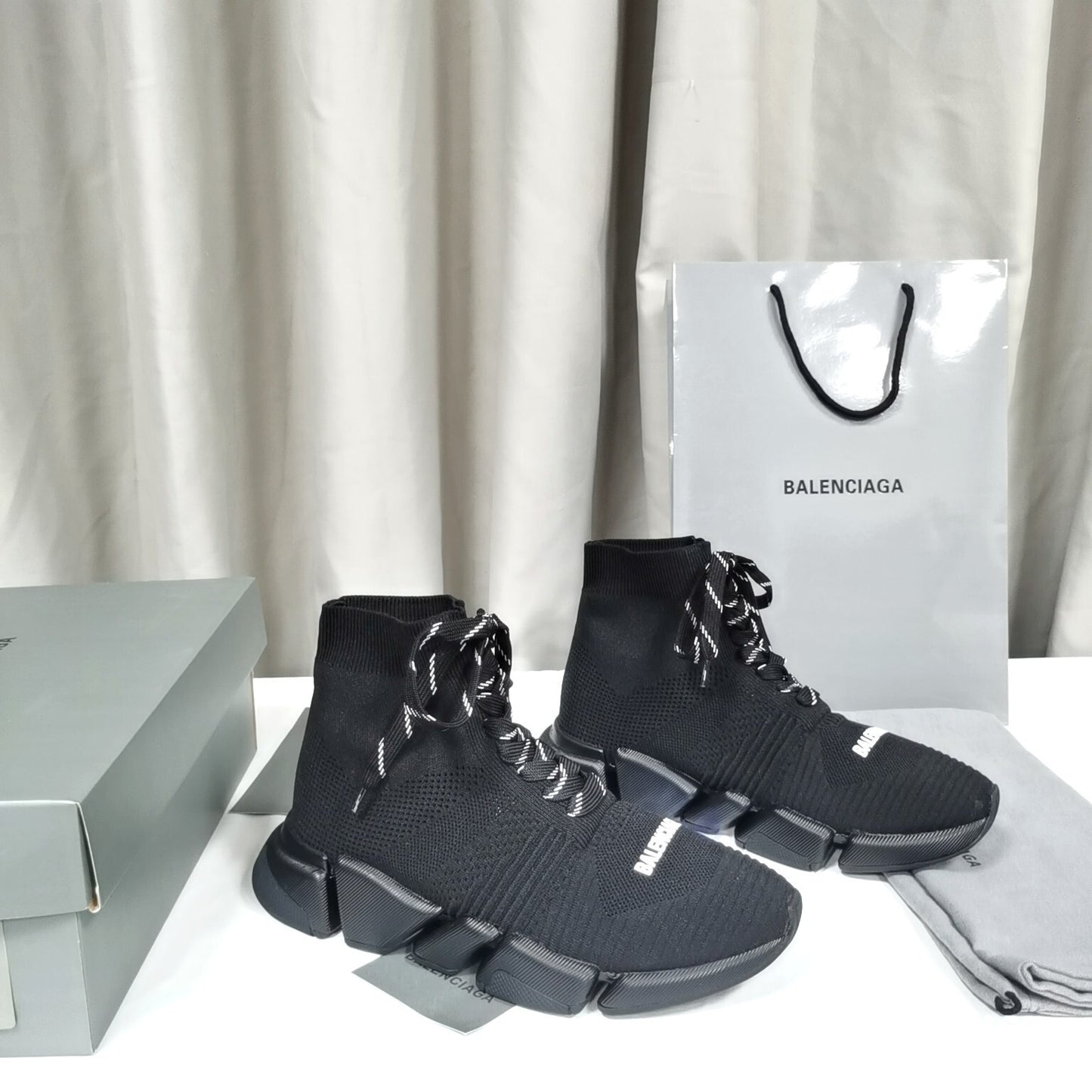Balenciaga Unisex Black Lace-up Sock Sneakers Trendy Option for Fashion-forward Men and Women