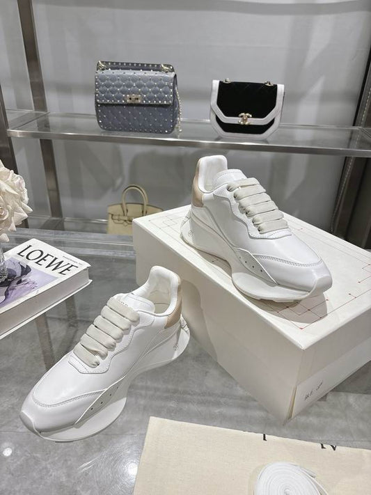 Chic Alexander McQueen Oversized Sneakers In White And Beige For Trendy Outfits