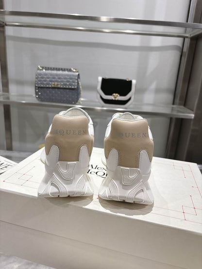 Chic Alexander McQueen Oversized Sneakers In White And Beige For Trendy Outfits