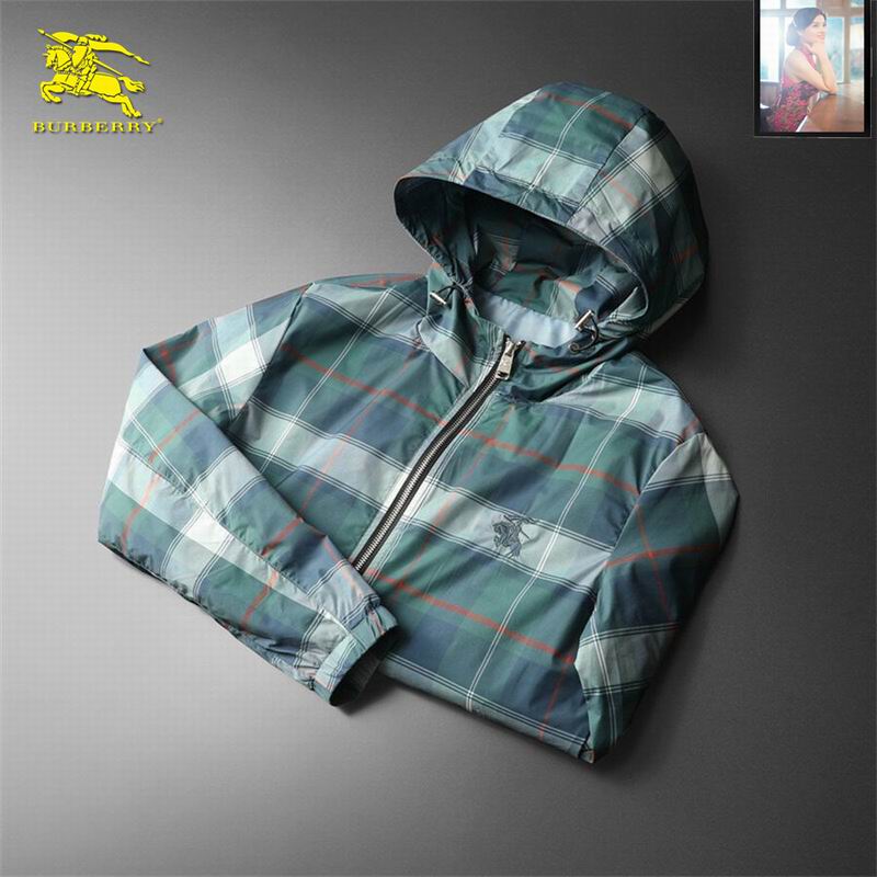 Burberry - Style Checkered Hooded Jacket With Equestrian Logo