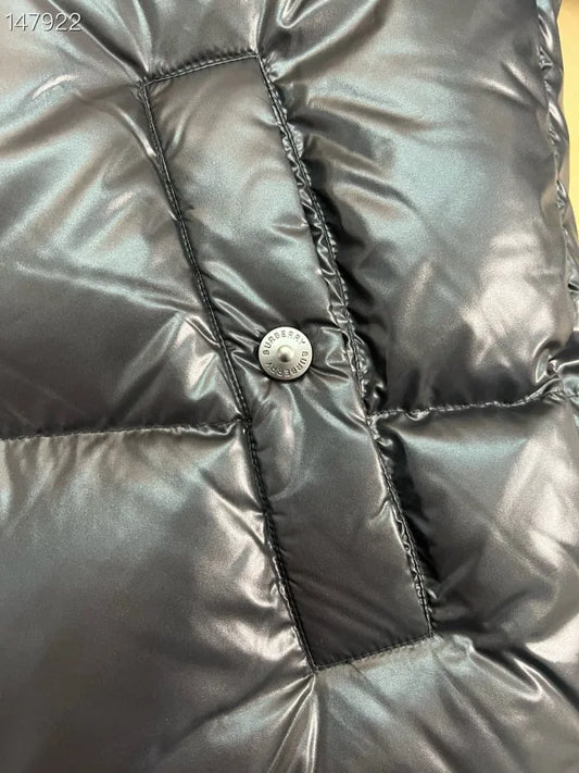 Burberry Shiny Black Hooded Puffer Jacket For Winter Warmth And Style