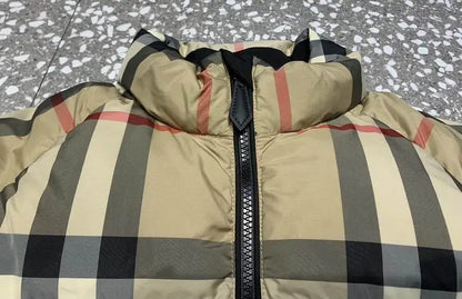 Burberry Classic Check Pattern Cropped Puffer Jacket For Winter Fashion
