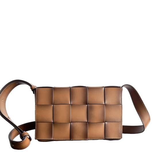 Bottega Veneta Classic Intrecciato Woven Leather Crossbody Bag for Timeless Elegance BV708768