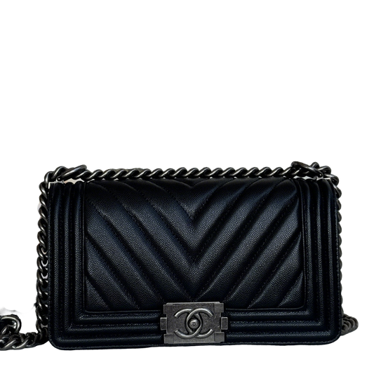 Chanel Black Chevron Quilted Leather Boy Bag With Gunmetal Hardware 67086