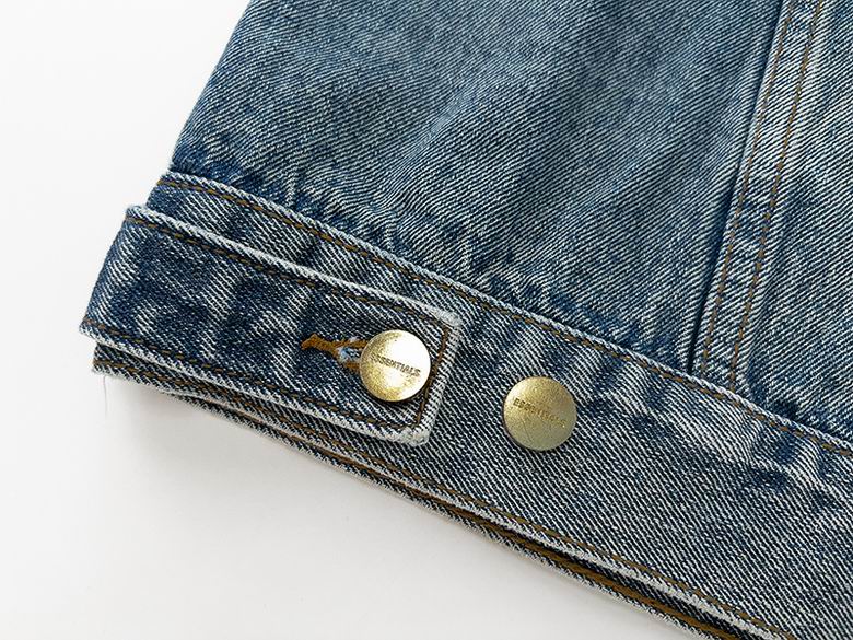 FOG Style Classic Blue Denim Jacket With Button Front And Chest Pockets