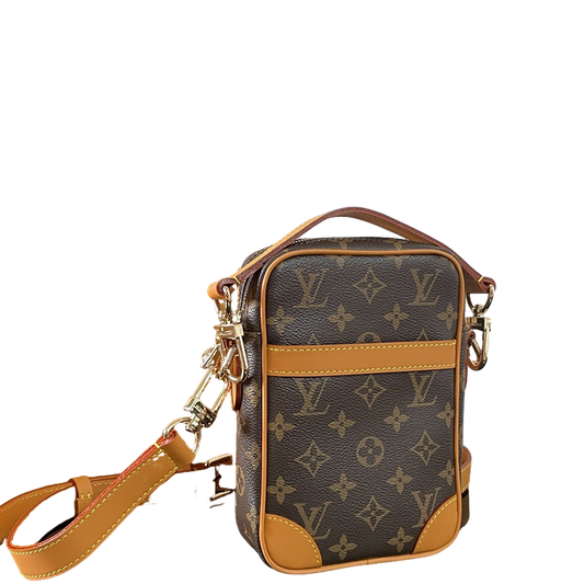 Louis Vuitton Monogram Canvas Crossbody Phone Bag Stylish Compact Accessory for Daily Use