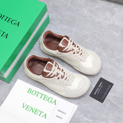 Bottega Veneta White And Black Suede Low - Top Sneakers