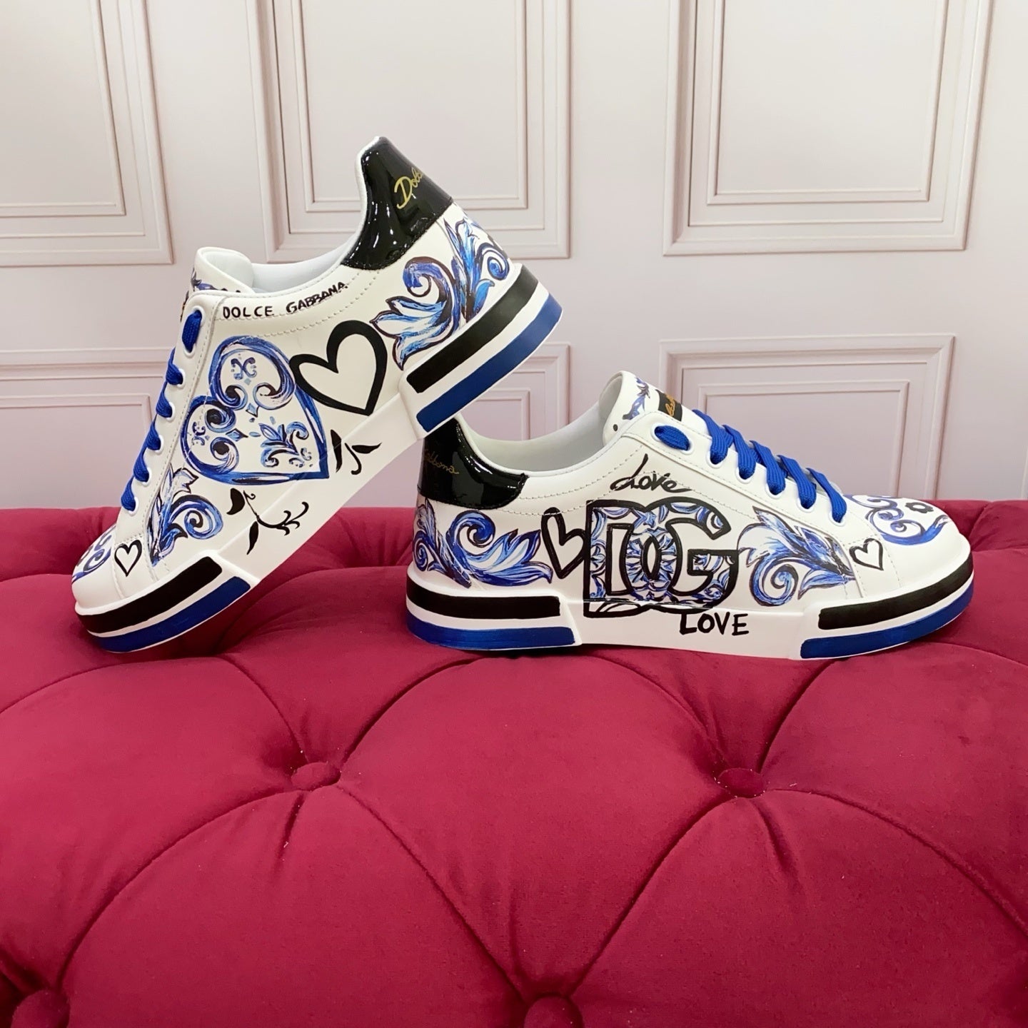 Dolce & Gabbana DG Logo Unisex Casual Sneakers