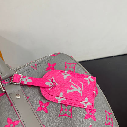 Stylish Louis Vuitton Keepall Bandoulière 35 Bag In Gray With Pink Monogram For Travel And Fashion
