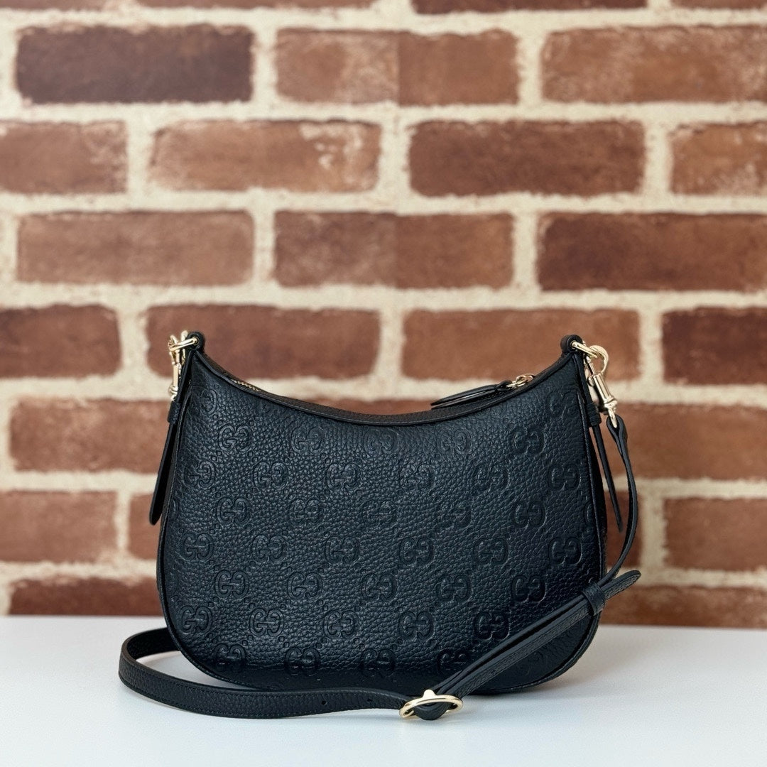 Gucci Black Embossed GG Leather Hobo Bag with Chunky Gold - Tone Chain Accent 815409