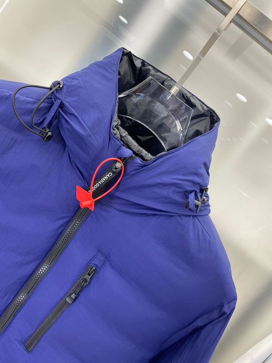 Vibrant Blue Canada Goose Crofton Puffer Jacket For Cold - Weather Adventures