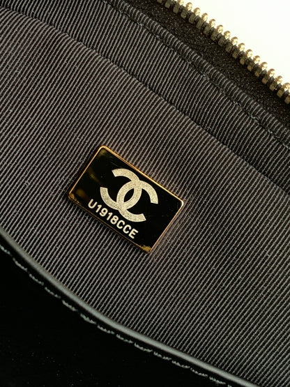 Chanel Maxi Black Quilted Handbag With Gold CC Logo And Chain Strap S5572