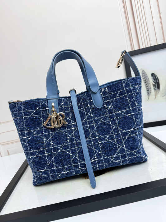 Chic Dior Toujours Tote Bag With Signature Pattern And Metallic Logo Charm For Fashion Lovers D2822