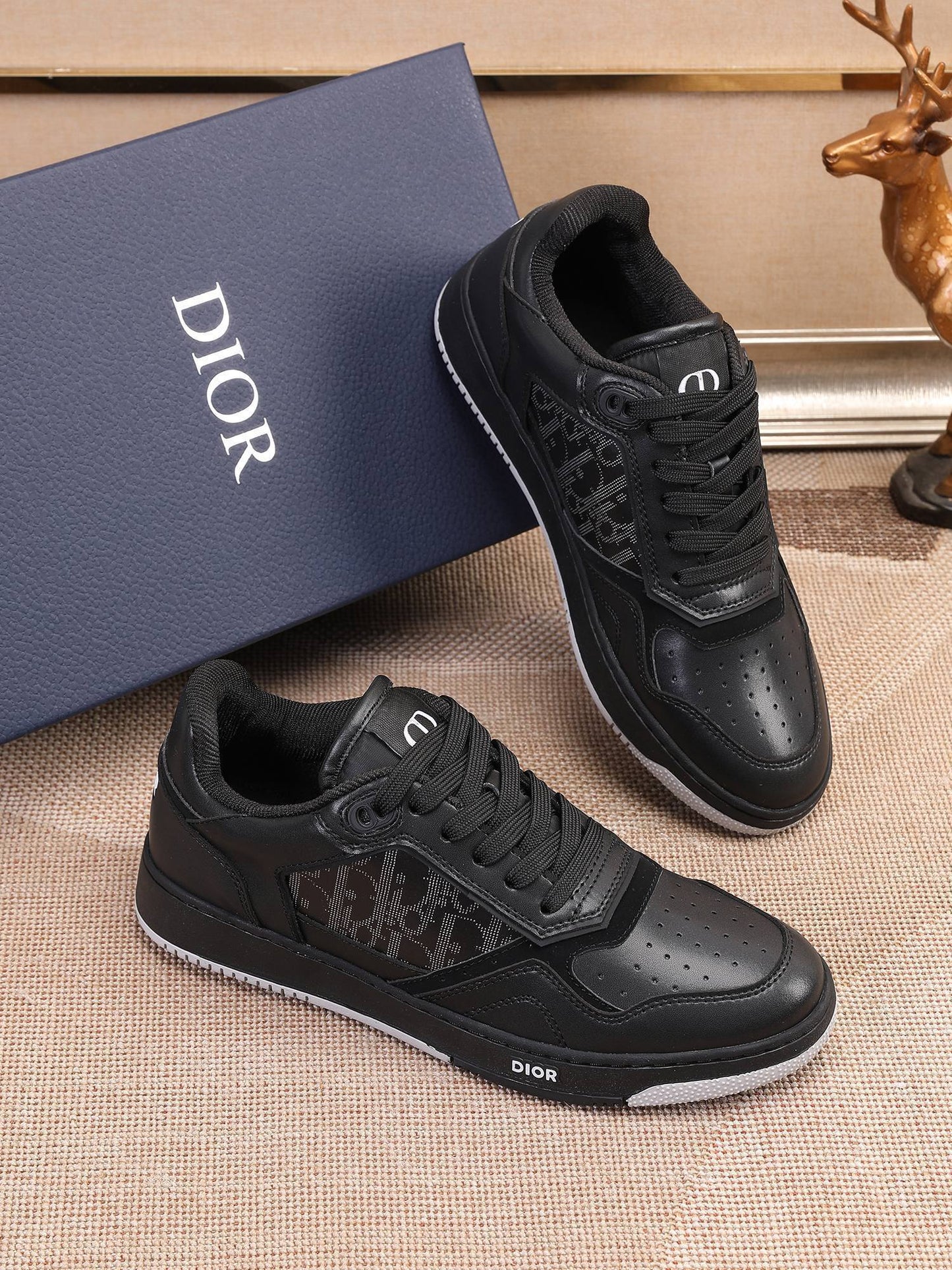 Dior Mens Sneakers Luxury Leather Casual Shoes With Oblique Pattern