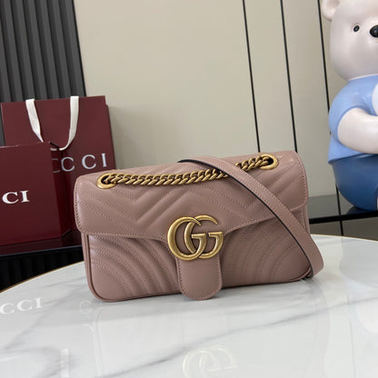 Gucci Black Matelassé Leather Shoulder Bag With Gold - Tone Double G Hardware And Chain Strap 443497