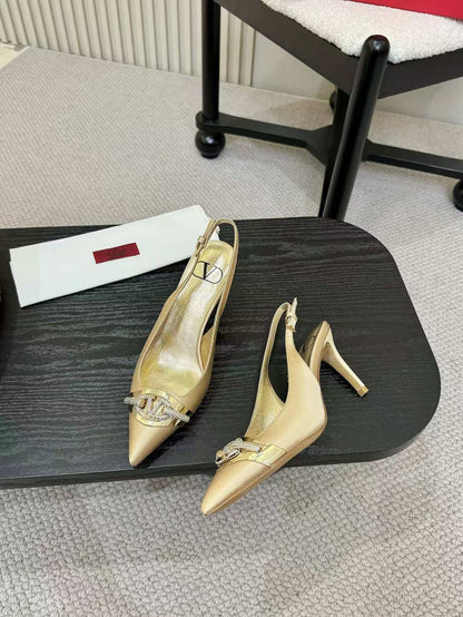 Valentino Women's Pointed Toe Bow High Heels Luxury Patent Leather Pumps