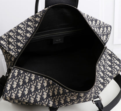Luxury Dior Travel Duffel Bag With Signature Monogram And Functional Strap 1ADDU115YKY_H27E