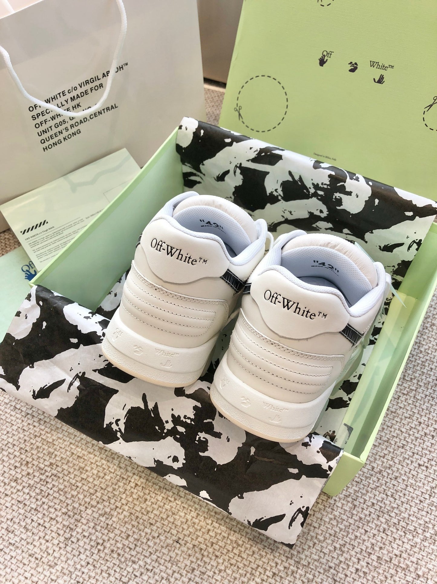 Off-White Out Of Office Low Top Sneakers Unisex
