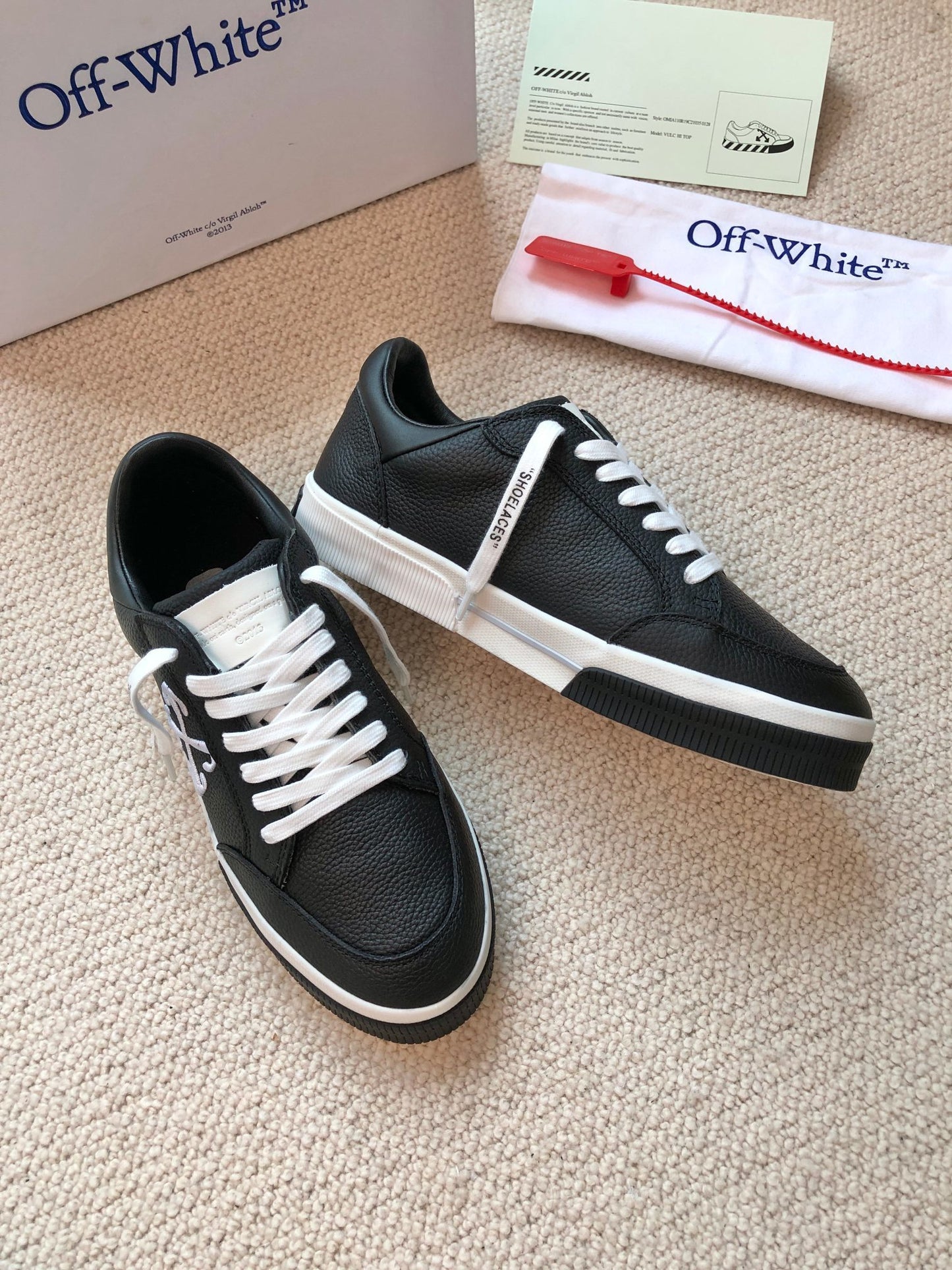 Off-White Arrow Unisex Casual Sneakers