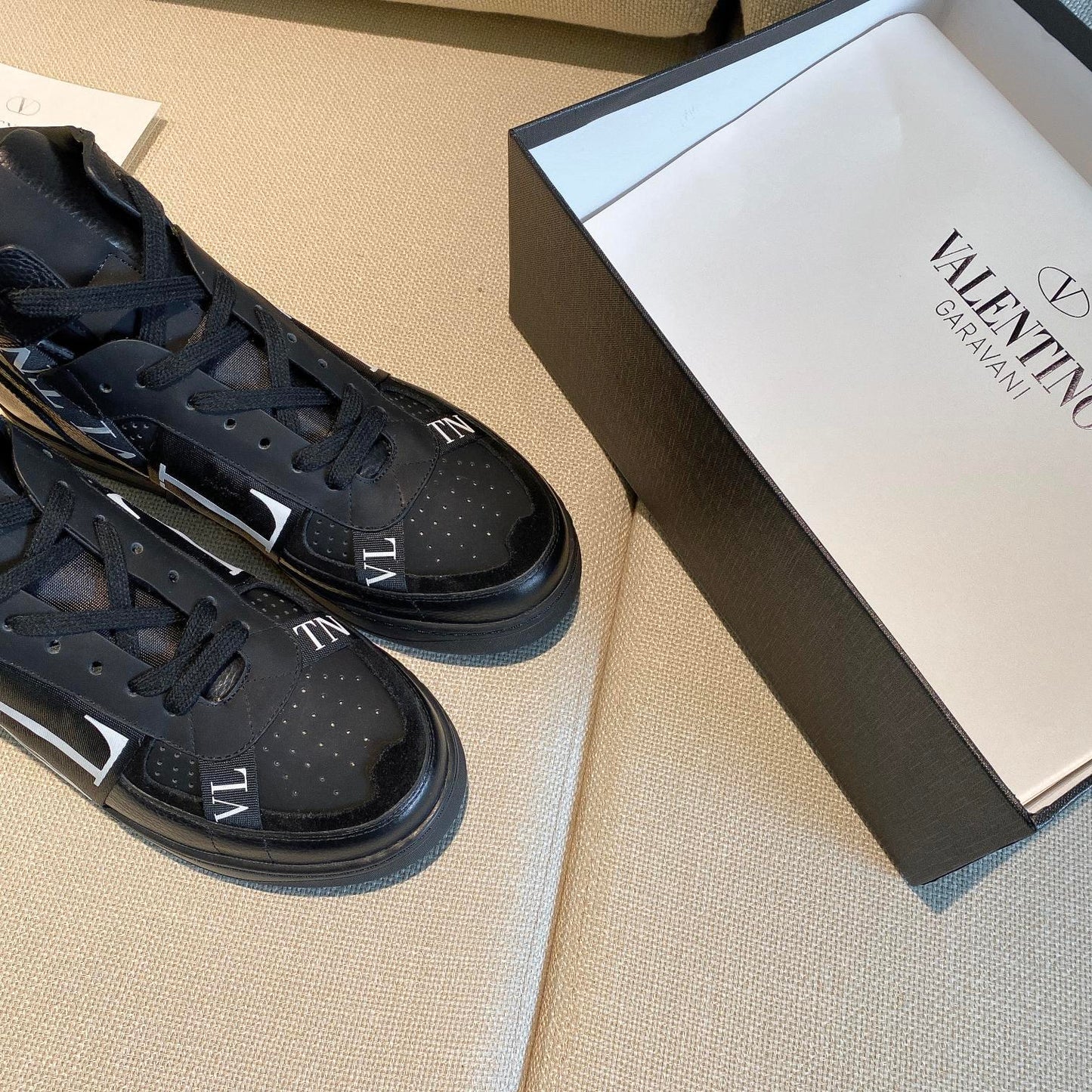 Valentino Men's Luxury Sneakers Fashion Mesh Design Casual Athletic Shoes