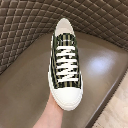 Burberry Unisex Green Plaid Canvas Sneakers Trendy Comfortable Footwear For Men And Women With Distinctive Check Design